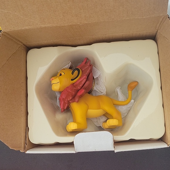 Disney Simba Ornament - Picture 1 of 5